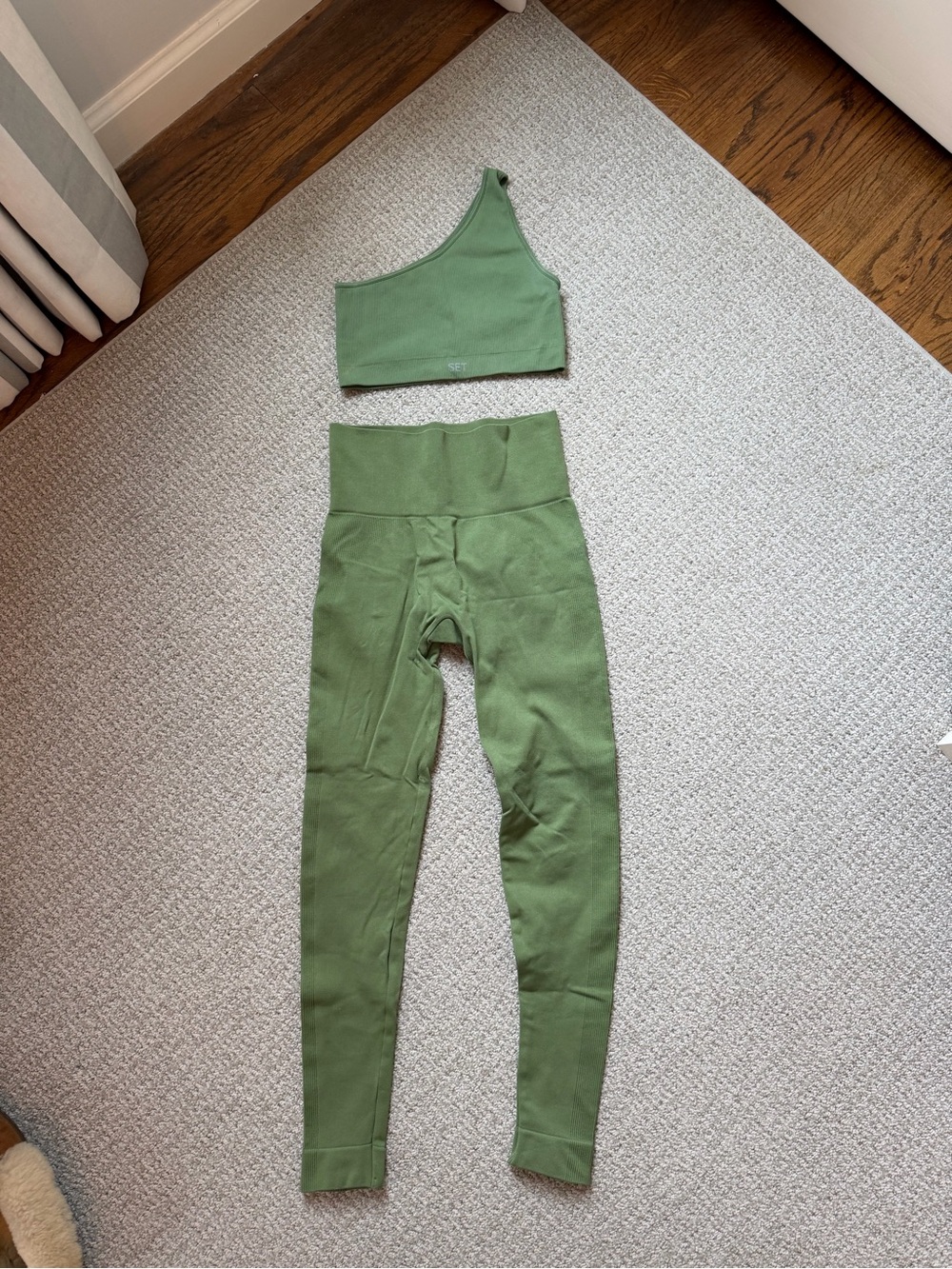SET Active One-Shoulder Olive Green Set - Crop Top + High-Waist Leggings